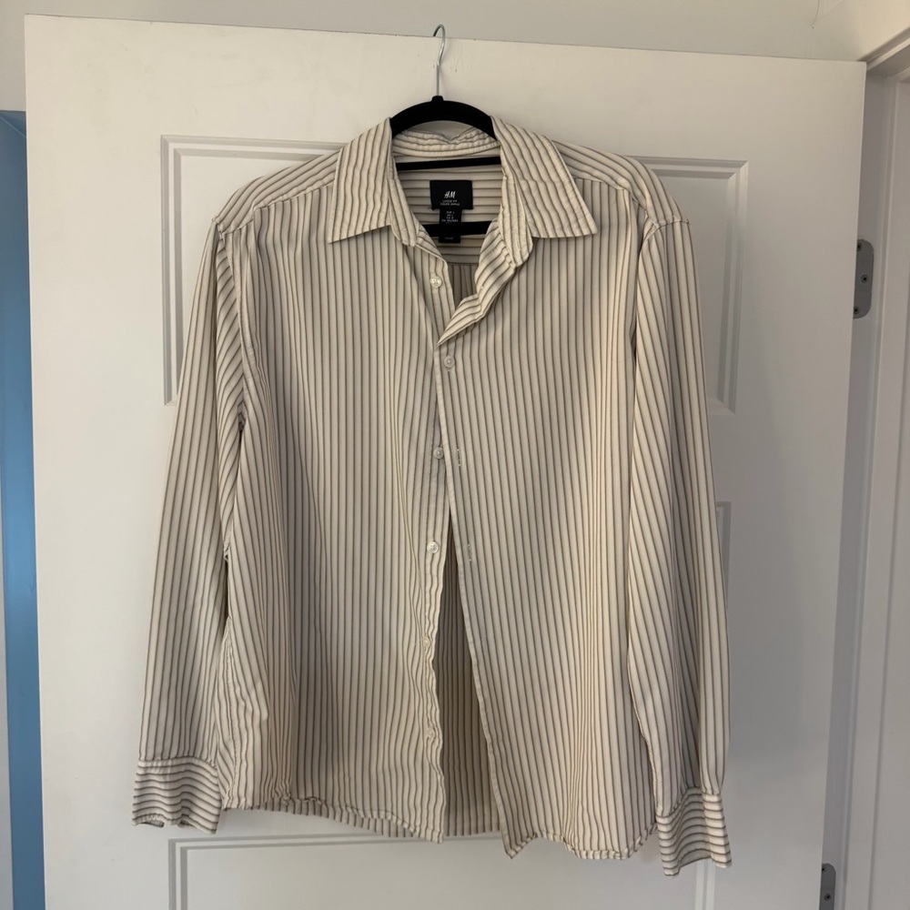 H&M Men's Casual Button Down Shirt - White and Black Stripes